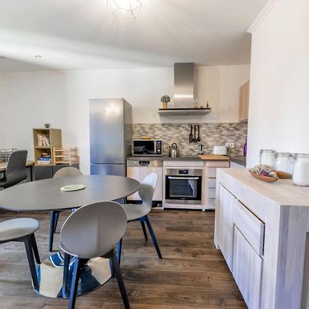 3-Star Rated Apartment In The Heart Of The Old Town With A View Аннесі Екстер'єр фото