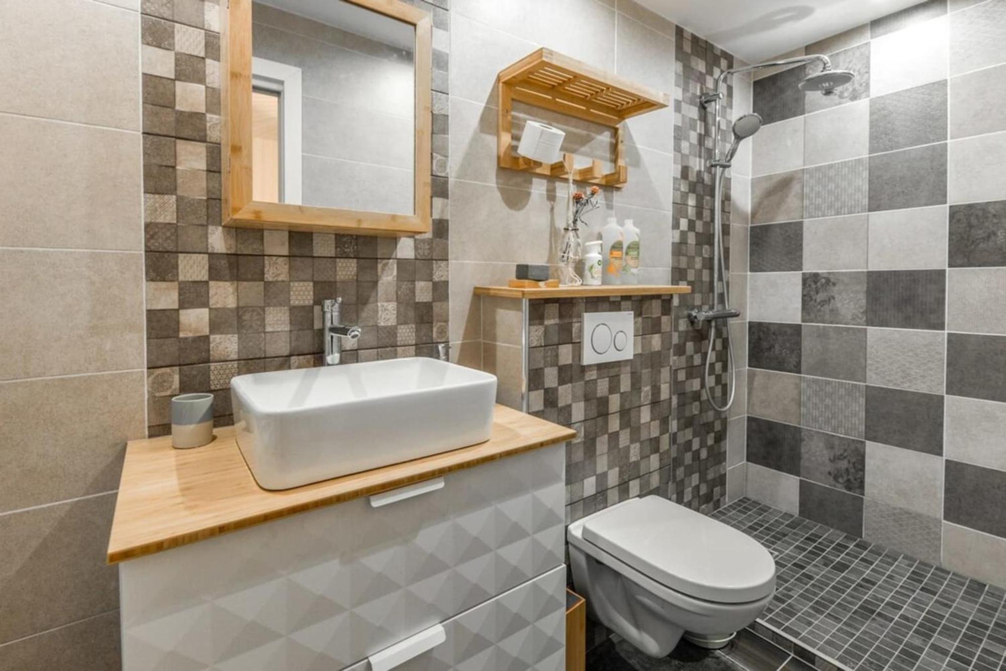 3-Star Rated Apartment In The Heart Of The Old Town With A View Аннесі Екстер'єр фото